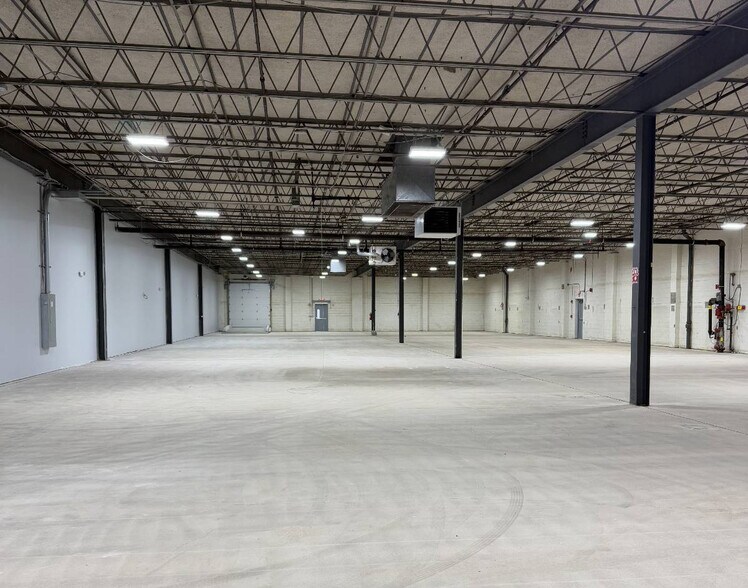 More Photos Of 606-622 Spring Garden St, Philadelphia Light Distribution For Lease
