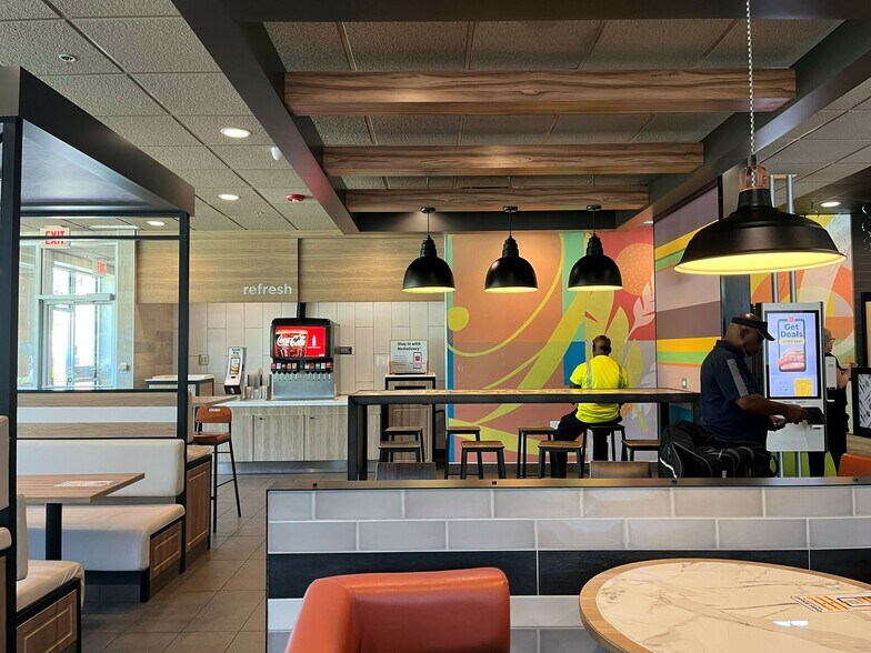 More Photos Of 1949 Mountain Industrial Blvd, Tucker Restaurant For Sale