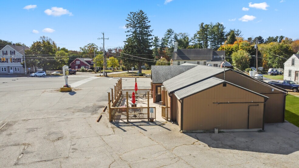 More Photos Of 142 Old Turnpike Rd, Quinebaug Restaurant For Sale