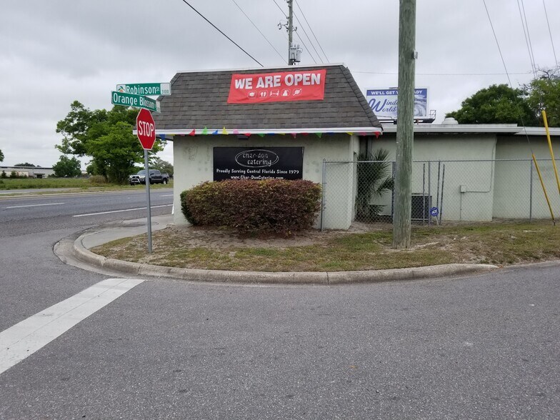 Primary Photo Of 3101 N Orange Blossom Trl, Zellwood Restaurant For Sale