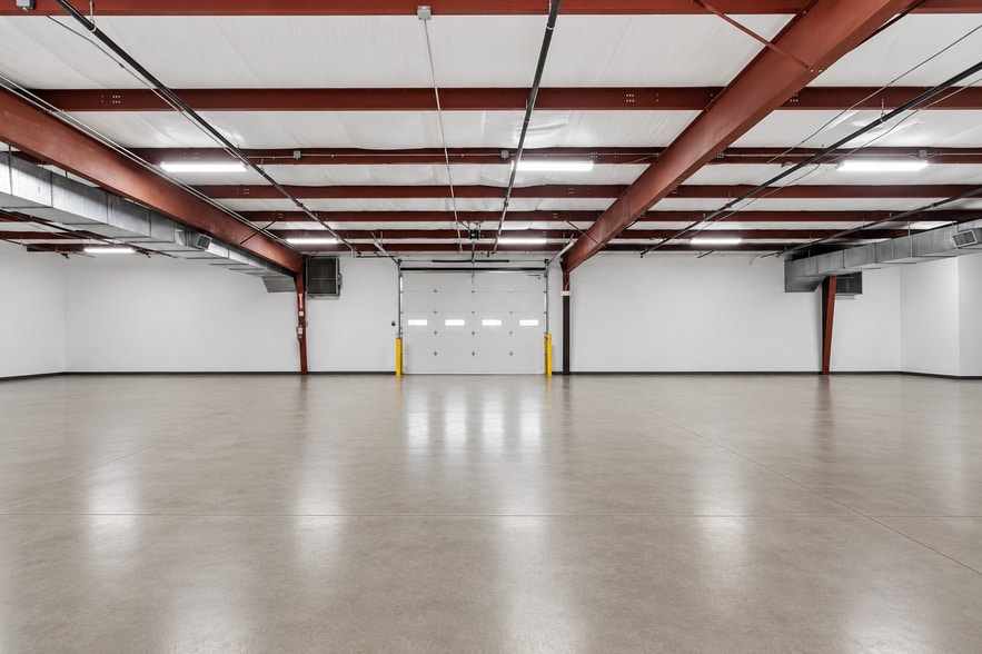 More Photos Of 114 S State St, Haw River Manufacturing For Sale
