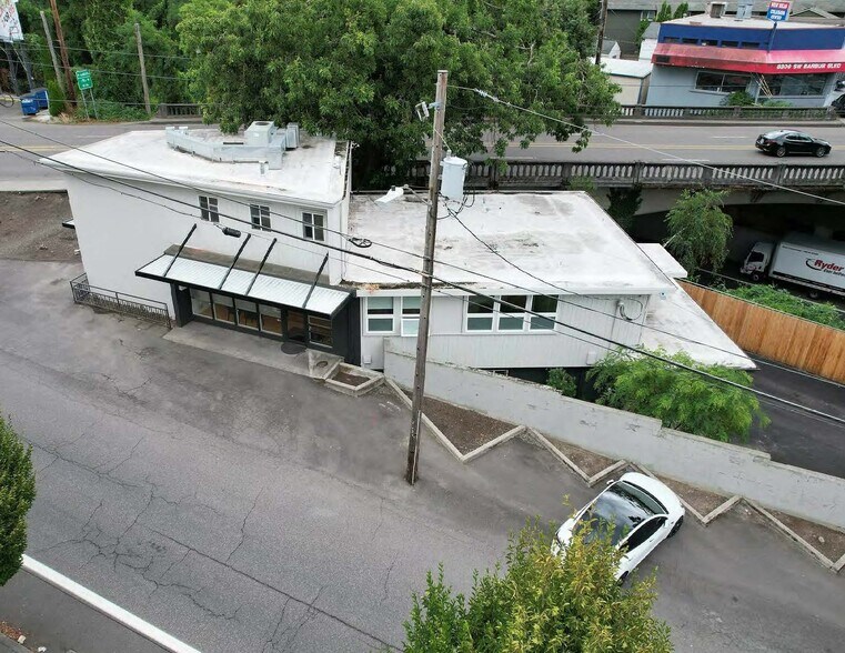 More Photos Of 8283 SW Barbur Blvd, Portland Medical For Sale