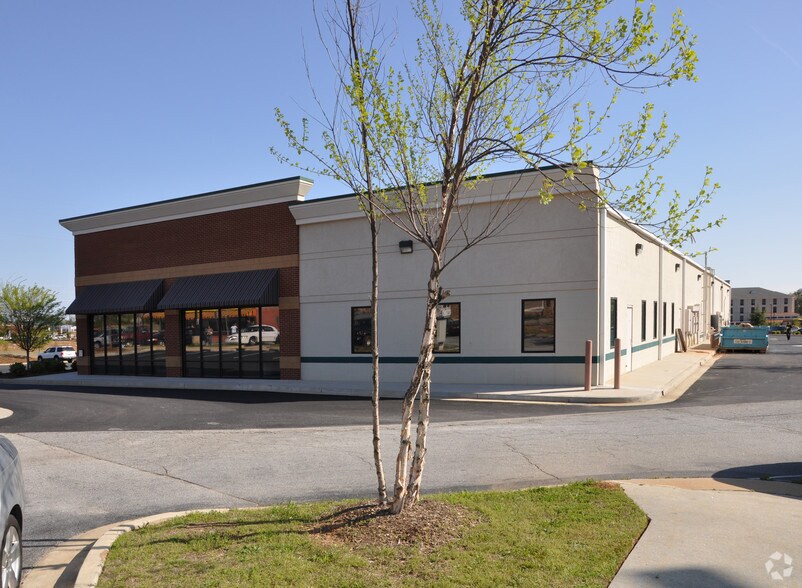 More Photos Of 1381-1403 Highway 20 W, McDonough General Retail For Sale