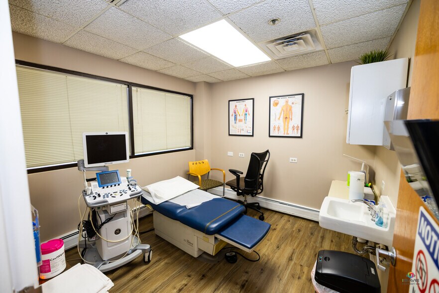 More Photos Of 9830 Ridgeland Ave, Chicago Ridge Healthcare For Lease