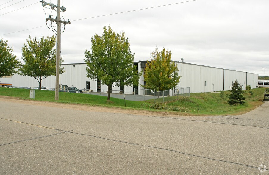 Primary Photo Of 4471 Valley Industrial Blvd S, Shakopee Light Manufacturing For Sale