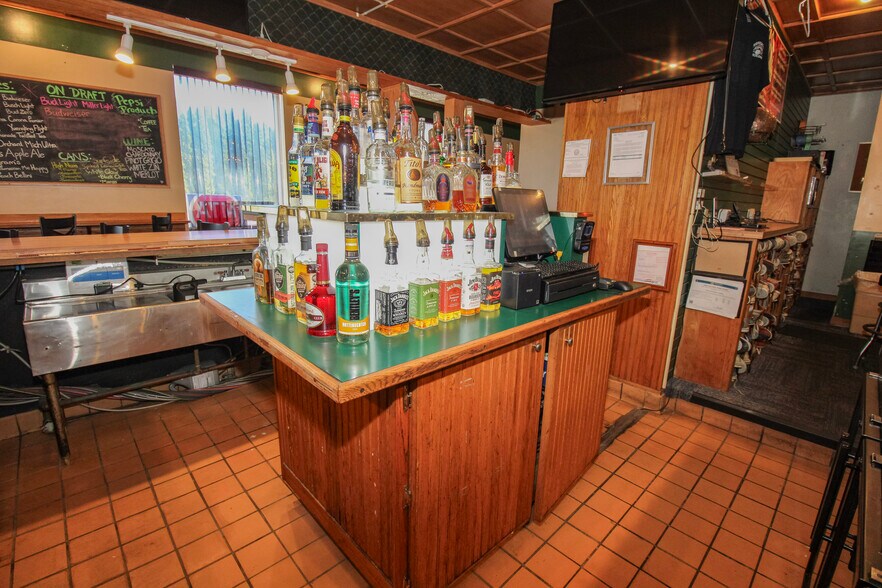 More Photos Of 125 Main St, Huron Bowling Alley For Sale