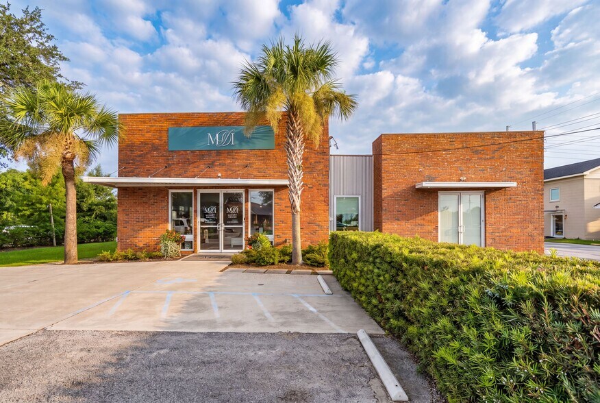More Photos Of 1557 Meeting Street Rd, North Charleston Freestanding For Sale