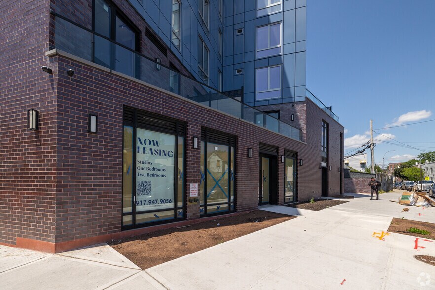 More Photos Of 132-77 Metropolitan Avenue, Kew Gardens Apartments For Lease