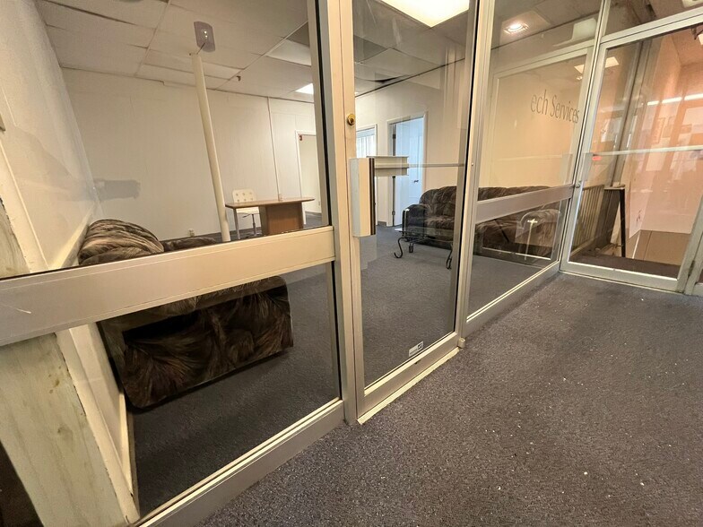 More Photos Of 14 Dartmouth St, Malden Office For Lease