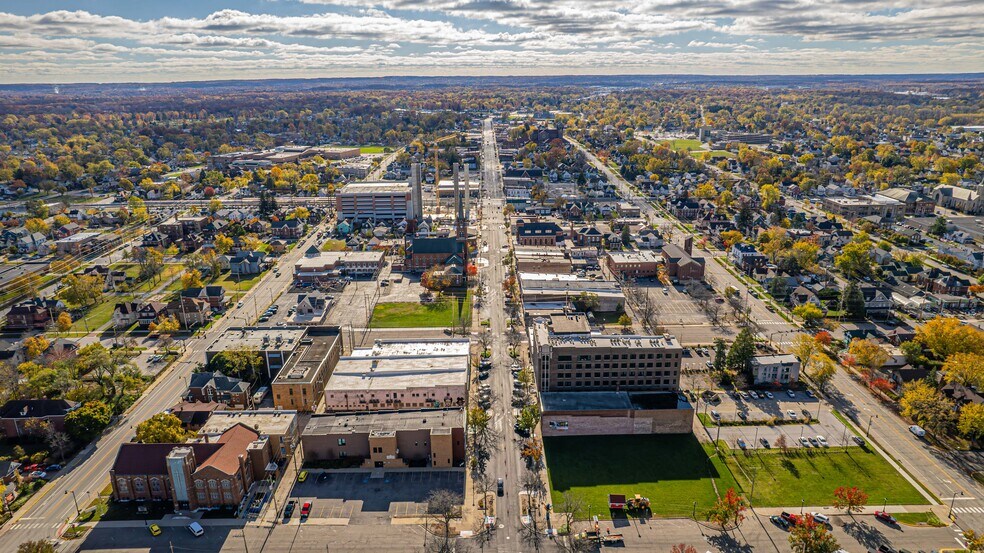 More Photos Of 710 Franklin St, Michigan City Freestanding For Sale