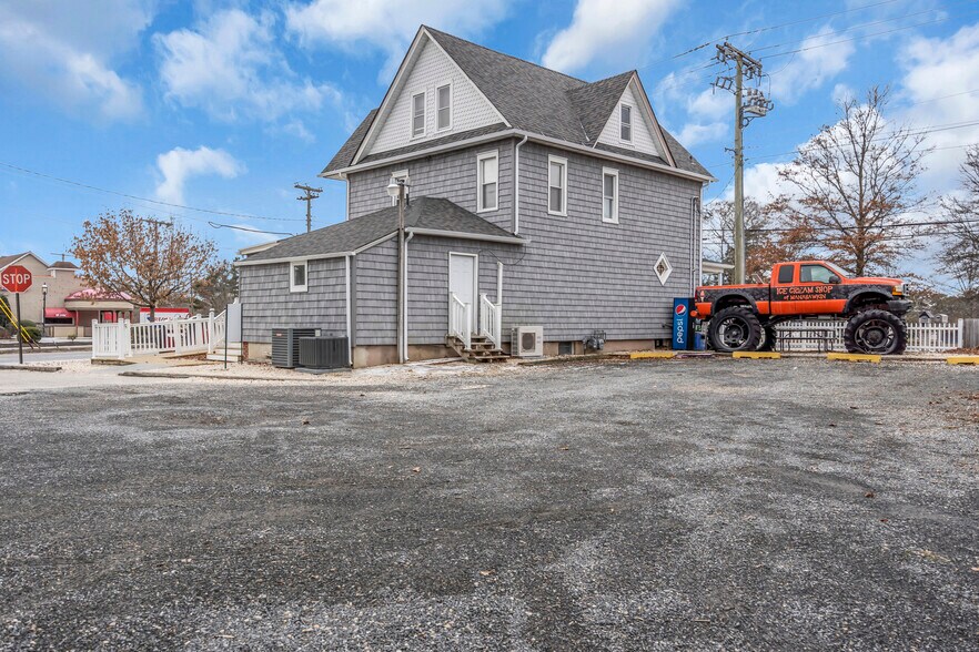 More Photos Of 59 N Main St, Manahawkin Freestanding For Sale