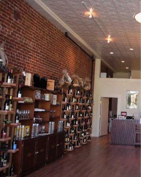 More Photos Of 20 Staff Sargeant Pendleton Way, Yakima Apartments For Sale