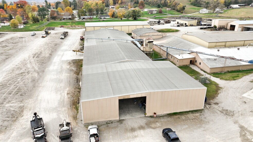 More Photos Of 1921 N Main St, Monticello Unknown For Lease