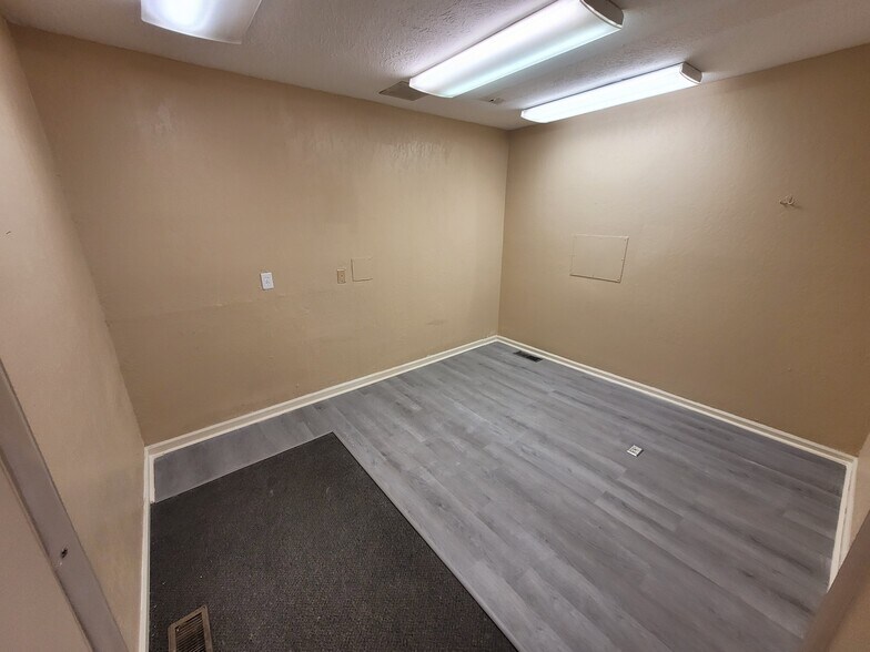 More Photos Of 1401 Dawson Rd, Albany Medical For Sale