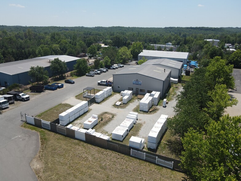 More Photos Of 28 Perchwood Dr, Fredericksburg Warehouse For Lease