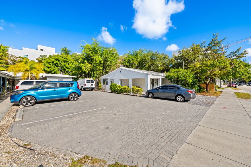 More Photos Of 724 NE 3rd Ave, Fort Lauderdale Apartments For Sale