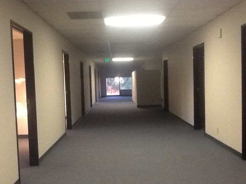 More Photos Of 1425 S Victoria Ct, San Bernardino Research And Development For Lease