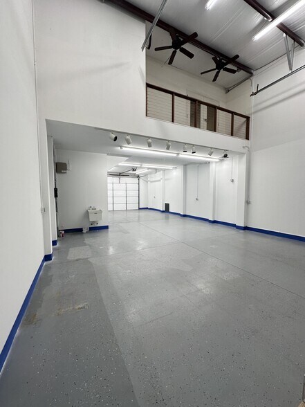 More Photos Of 809 Mt Vernon Rd, Raleigh Showroom For Lease