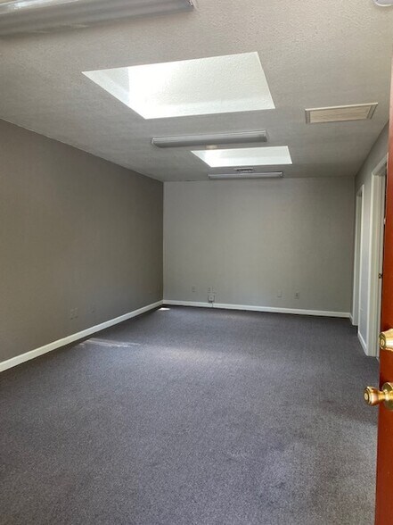 Primary Photo Of 802 Schemmer Dr, Prescott Office For Lease