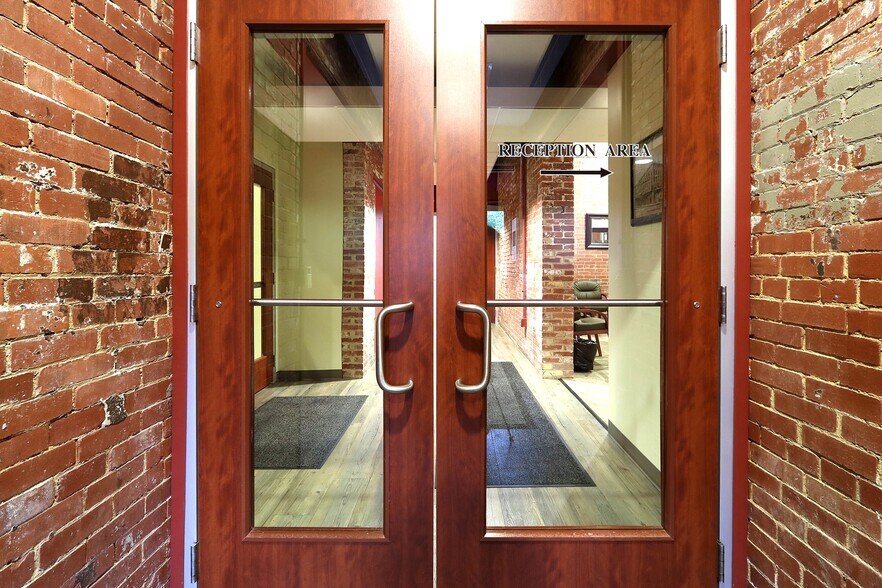 More Photos Of 100-256 Match Factory Pl, Bellefonte Medical For Lease