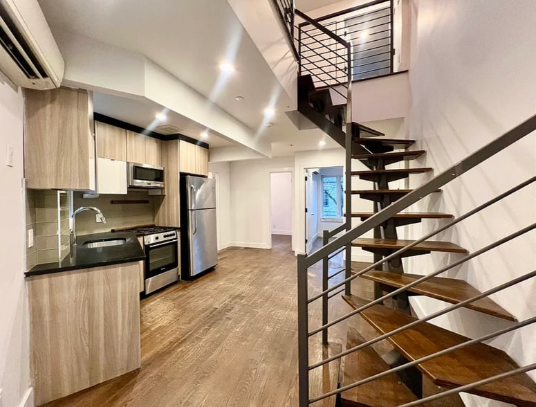 More Photos Of 1929 Putnam Ave, Ridgewood Apartments For Sale