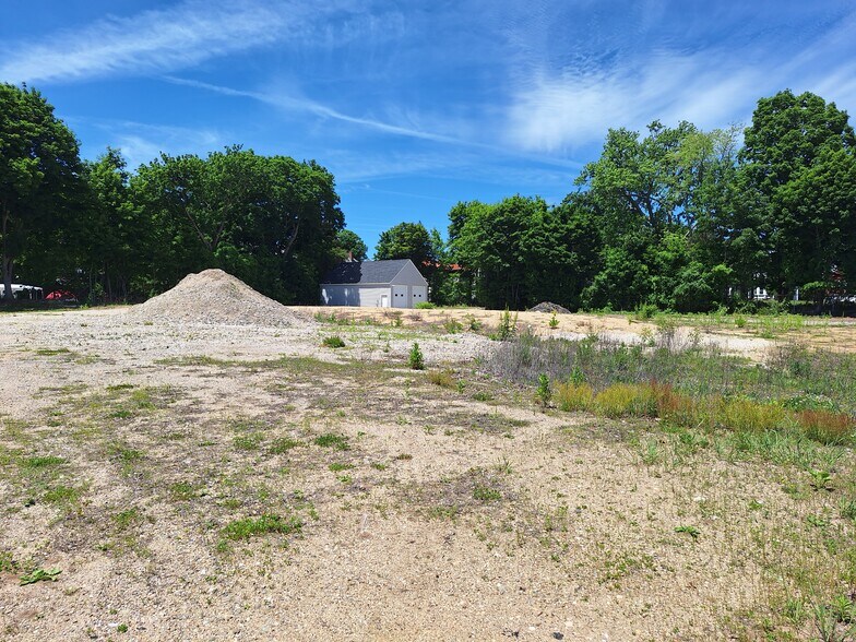More Photos Of 77 New Salem St, Laconia Land For Sale