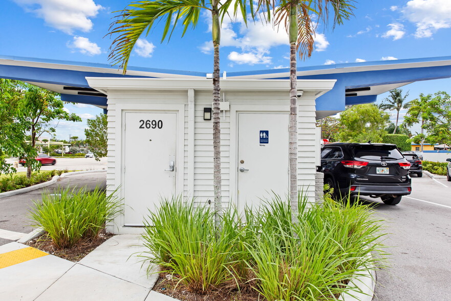 More Photos Of 2690 N Andrews Ave, Wilton Manors Freestanding For Sale