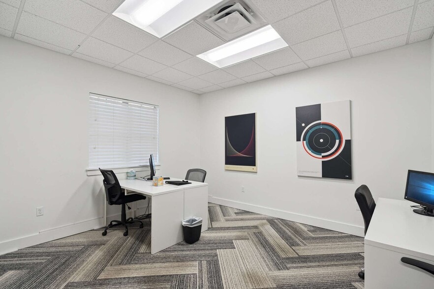 More Photos Of 1404 N Ronald Reagan Blvd, Longwood Unknown For Lease