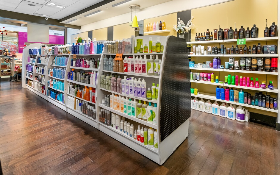 More Photos Of 200-272 E Via Rancho Pky, Escondido General Retail For Sale