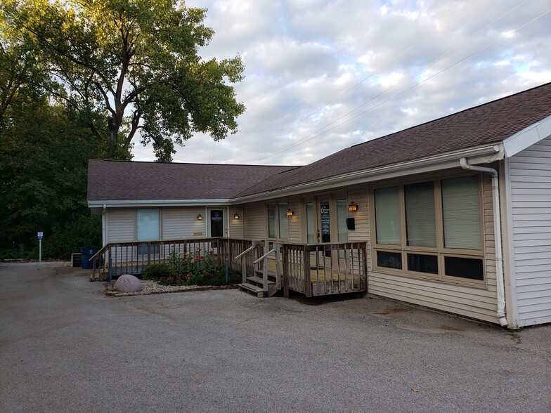 More Photos Of 2001 W Monroe St, Springfield Medical For Lease