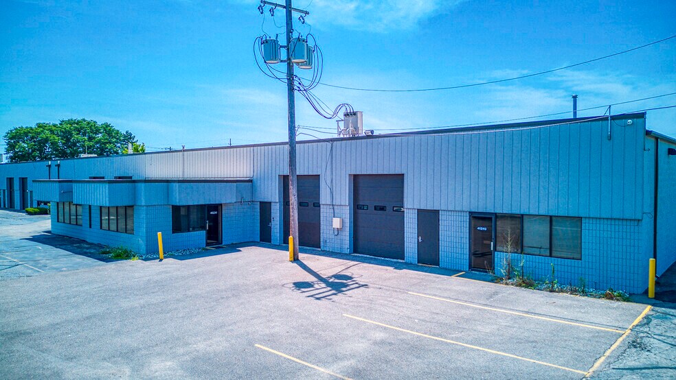 More Photos Of 41170-41300 Joy Rd, Plymouth Warehouse For Lease
