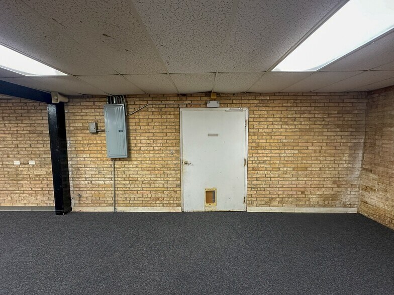 More Photos Of 310 E Denman Ave, Lufkin Storefront Retail Office For Sale