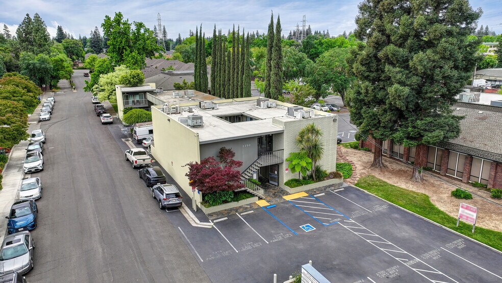 More Photos Of 2398 Fair Oaks Blvd, Sacramento Office For Sale