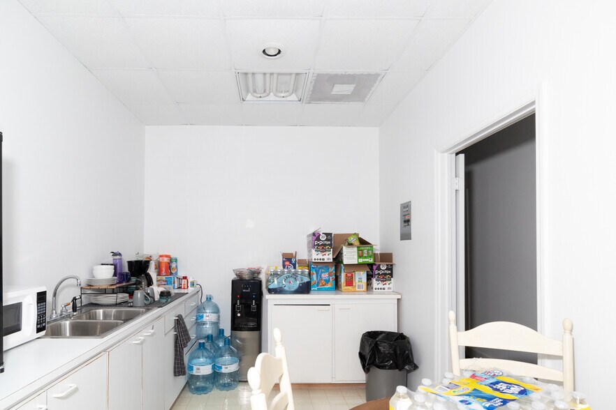 More Photos Of 2019 7th Ave, Columbus Medical For Sale