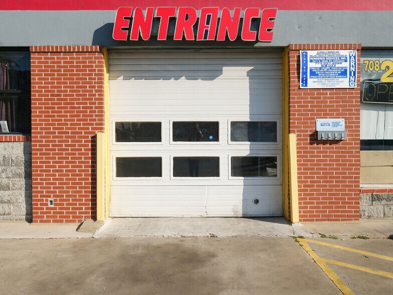 More Photos Of 5000 W Cermak Rd, Cicero Auto Repair For Sale