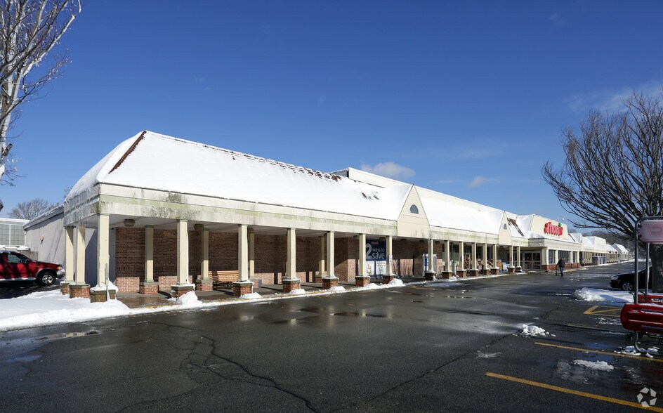 More Photos Of 1050-1070 Willett Ave, East Providence Unknown For Lease