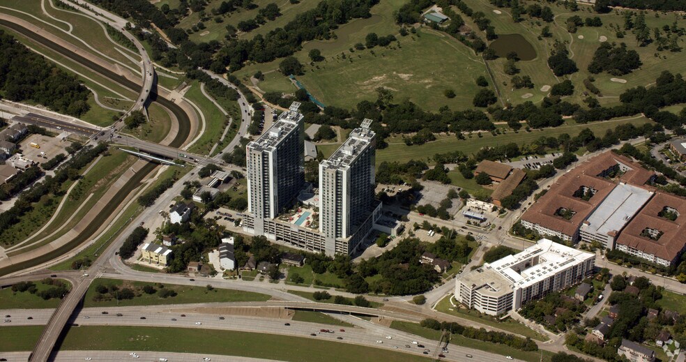 More Photos Of 5927 Almeda Rd, Houston Apartments For Lease