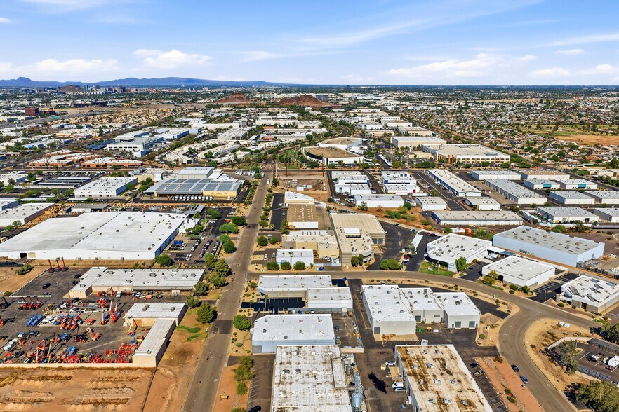 More Photos Of 3745 E Wier Ave, Phoenix Warehouse For Lease