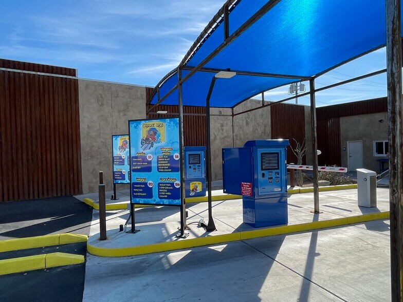 More Photos Of 3510 W Cactus Rd, Phoenix Carwash For Sale