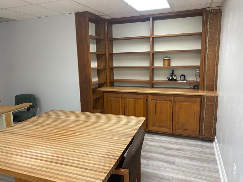 More Photos Of 795 Parkway Ave, Ewing Office For Lease