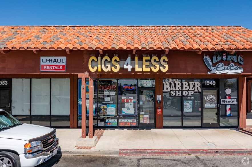 More Photos Of 1915-1989 W Avenue L, Lancaster Unknown For Lease