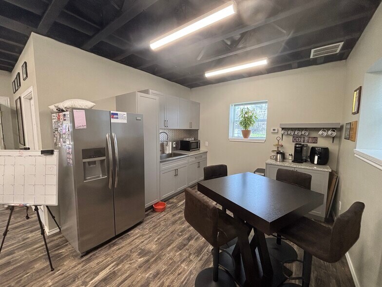 More Photos Of 3479 Vinson Rd, Wylie Industrial For Lease