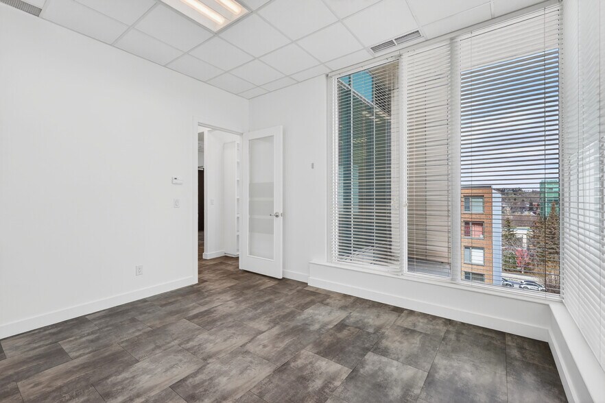 More Photos Of 888 4th Ave SW, Calgary Office For Sale
