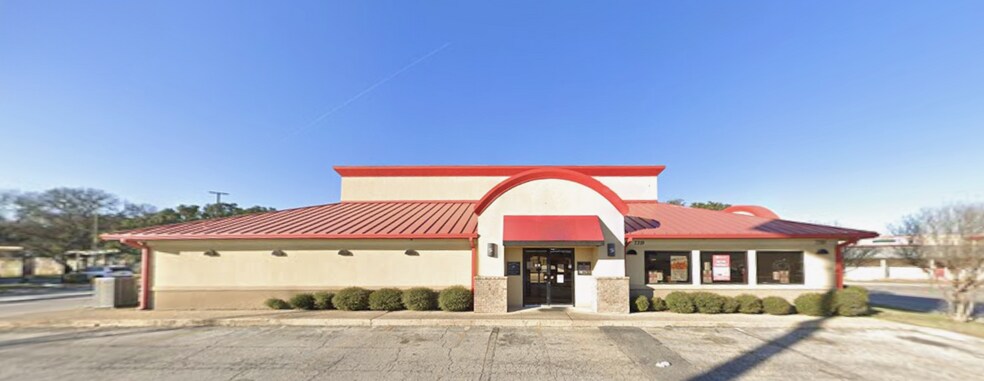 Primary Photo Of 7319 N Loop 1604 W, San Antonio Restaurant For Sale