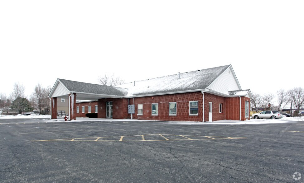 More Photos Of 901 Route 34, Plano Medical For Sale