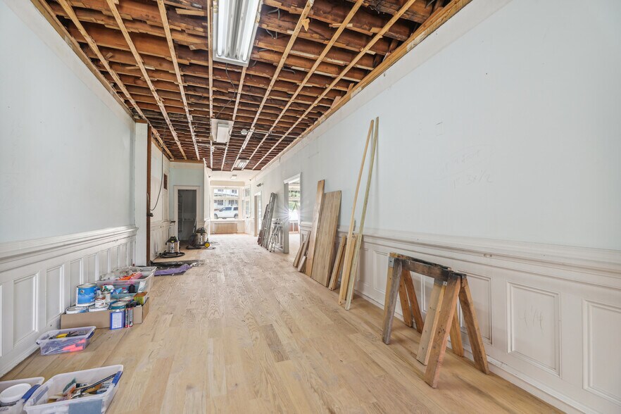 More Photos Of 75 Main St, Sussex Storefront Retail Residential For Sale