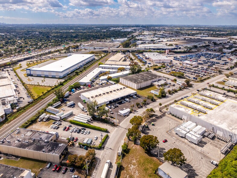 More Photos Of 500 NE 185th St, Miami Refrigeration Cold Storage For Lease