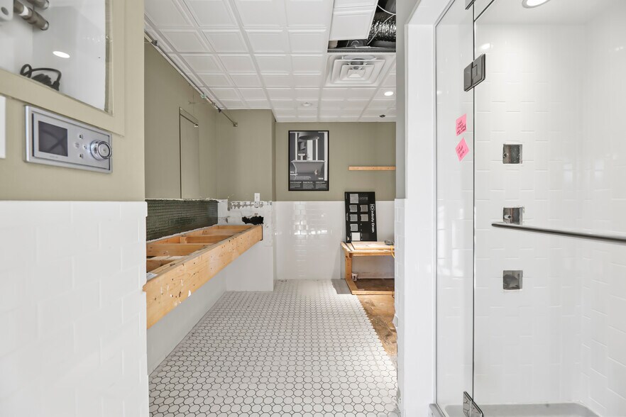 More Photos Of 1311 East St, Pittsfield Industrial For Sale