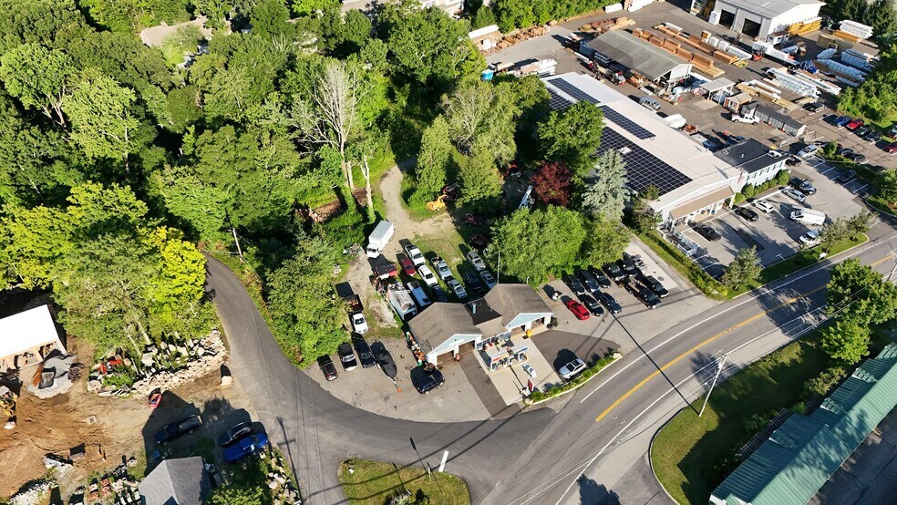 More Photos Of 390 Smith Ridge Rd, South Salem Service Station For Sale