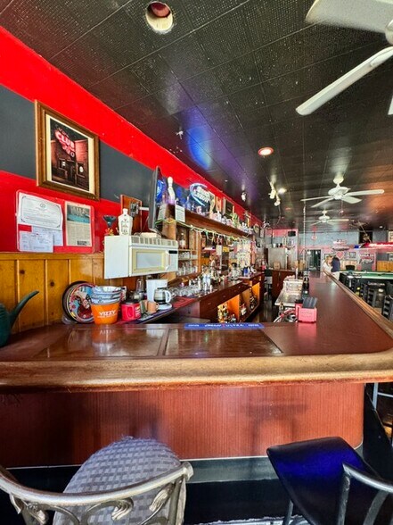 More Photos Of 735 Aultman St, Ely General Retail For Sale